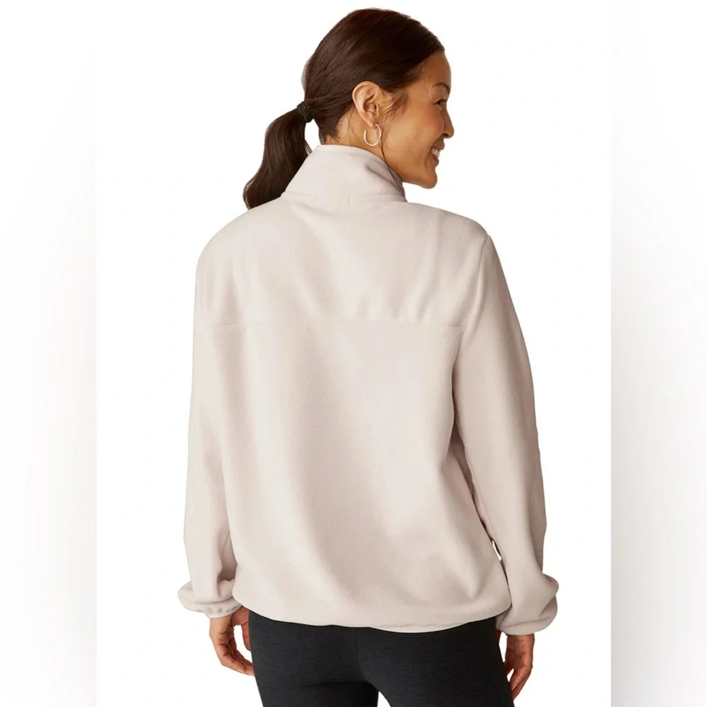 Beyond Yoga Cream Tranquility Fleece Jacket Lunar Rock Snap Front